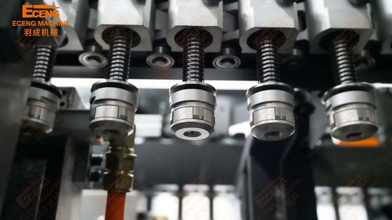 Máquina de sopro 49kw 10000BPH da garrafa do ANIMAL DE ESTIMAÇÃO de 6 cavidades inteiramente auto