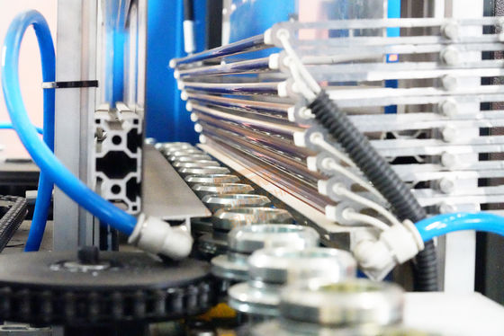 Pré-forma linear da alimentação de mão da máquina de molde 1800bph do sopro do estiramento