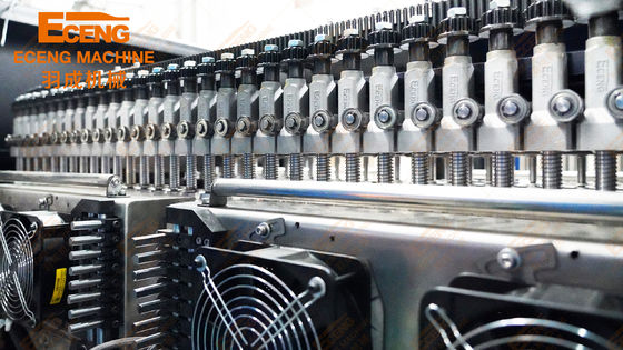 Molde automático 2500BPH linear da máquina de molde do sopro da garrafa do ANIMAL DE ESTIMAÇÃO único
