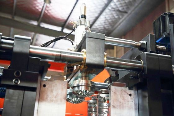 Máquina de molde automática 1500BPH do sopro da garrafa de água 5liter Eceng Q5L2 48kW