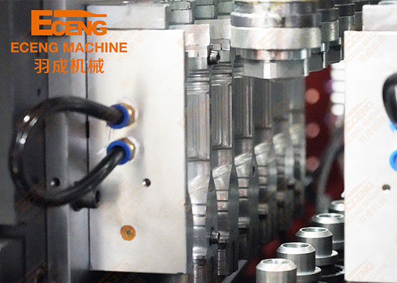 Máquina de sopro de garrafas de refrigerantes K4 Molding 10000BPH 380V
