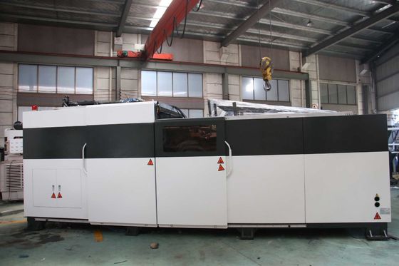 K8 0.5-2L Máquina de sopro de garrafas de água rápida 65kW Alta eficiência com 8 cavidades