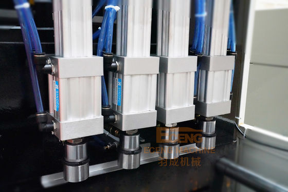 CE ISO Máquina de sopro de garrafas de PET semi-automática 300KG YC-2L-4 2600-2800BPH