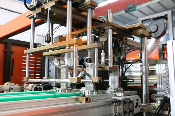 Máquina de molde automática 4.5x1.6x1.9 do sopro do ANIMAL DE ESTIMAÇÃO da garrafa da bebida de Eceng M